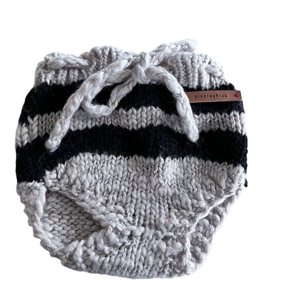 Piupiuchick boys knit neutral striped bloomers shorties shorts size 12 months